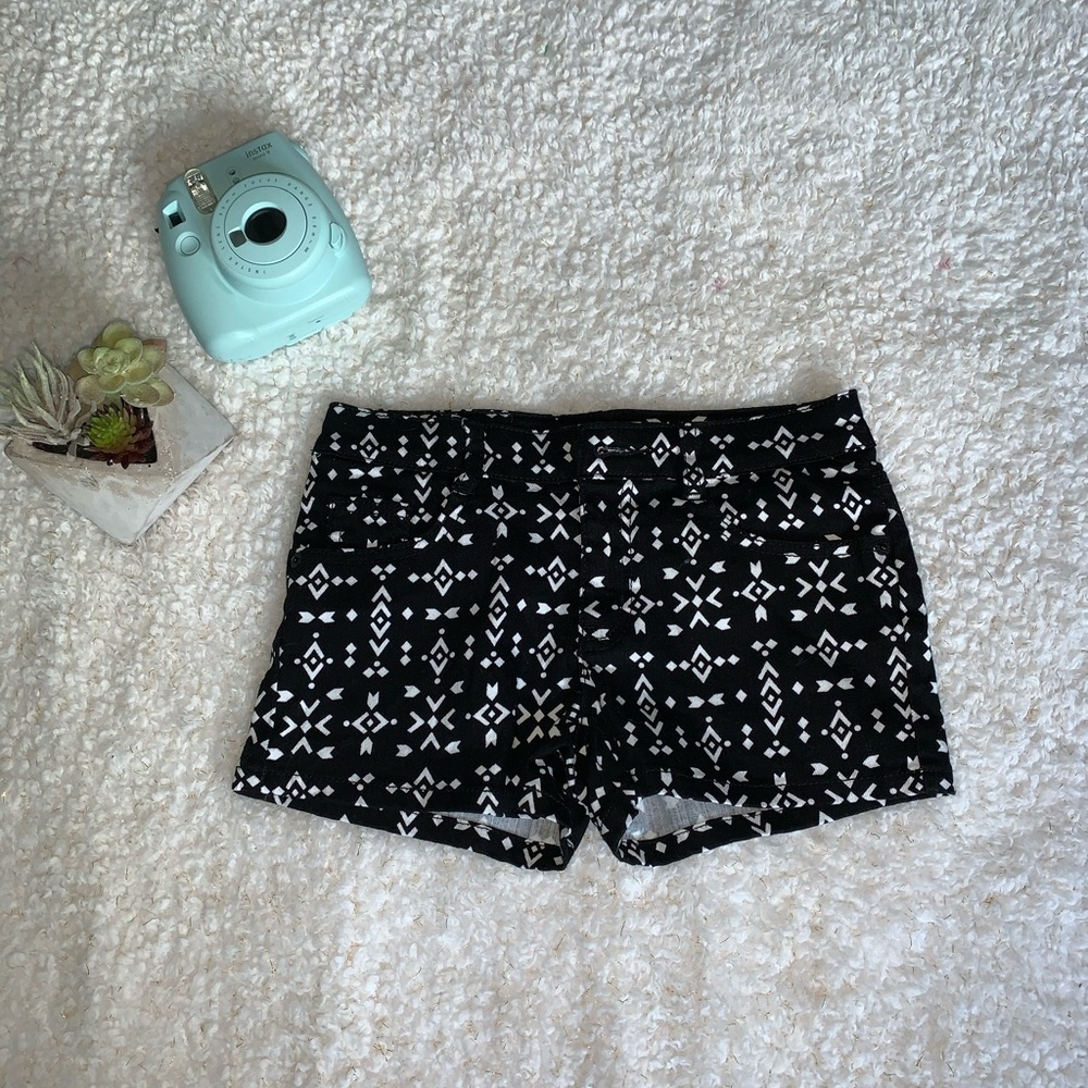 Crazy 8 Black And White Designed Shorts